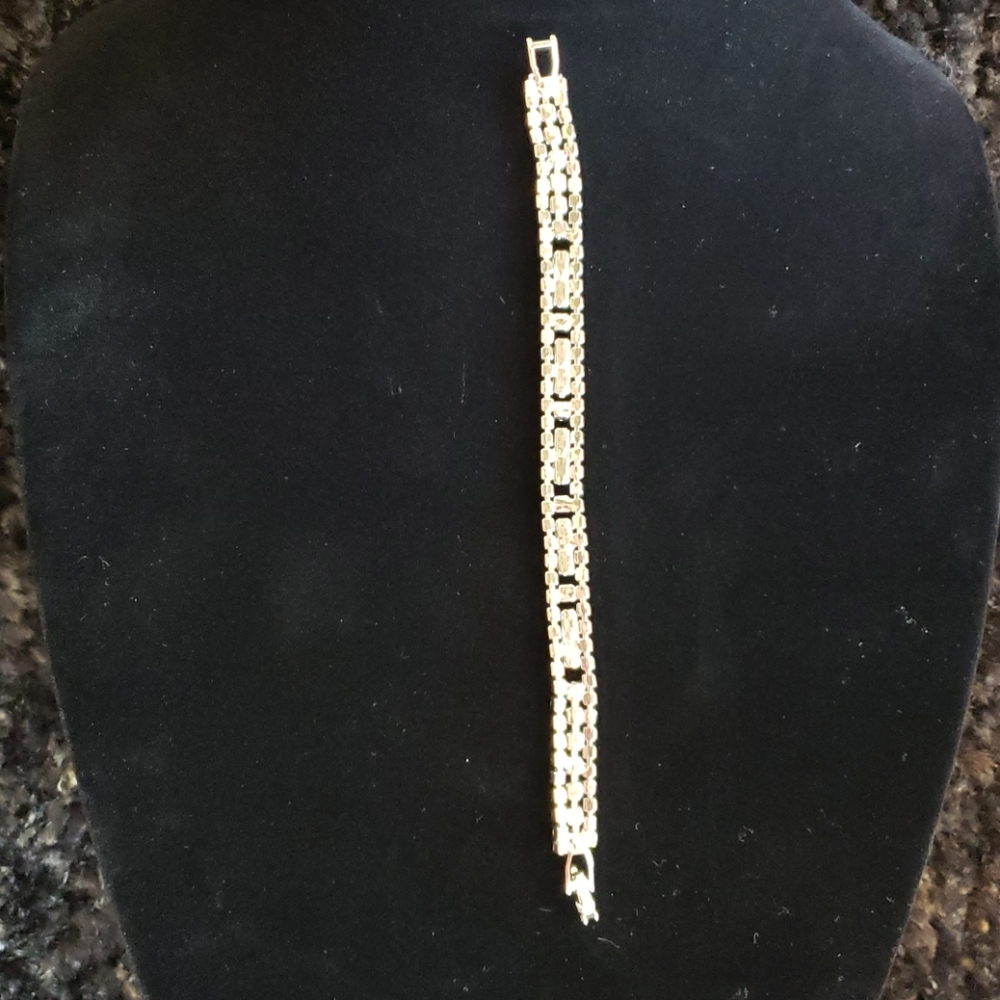 💎Vintage! 'Exquisite' Rhinestone Bracelet💎 - Picture 4 of 4